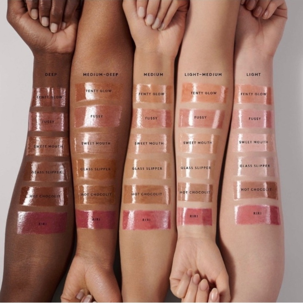 Fenty Beauty Gloss Bomb Universal Lip Luminizer Riri - Picture 4 of 12